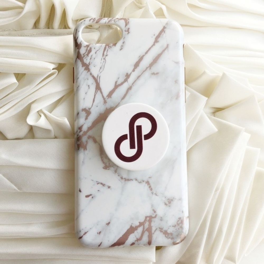 Poshmark Pop socket • Resellers' Favorite
